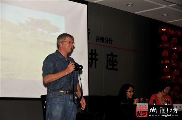 南非摄影学会主席约翰·沃尔特为台州摄友传经授艺