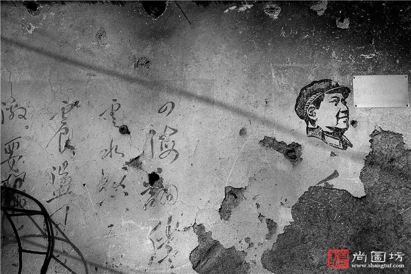 当年的毛主席,作为时代重要的符号,从未远离过老百姓的视野.JPG